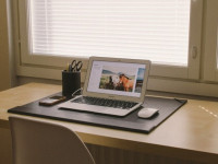 A legújabb trendek szolgálatában. Laptopasztalok széles választékban